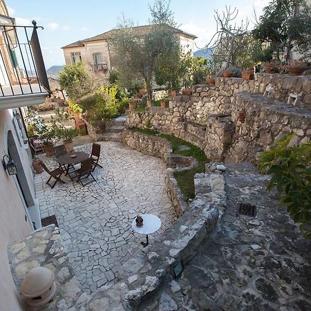 B&B Le Viole Arce Exterior photo